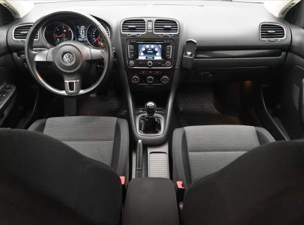 Volkswagen - Golf