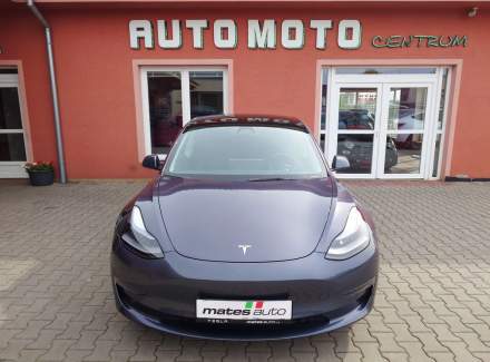 Tesla - Model 3