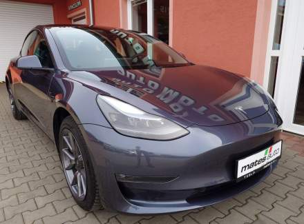 Tesla - Model 3