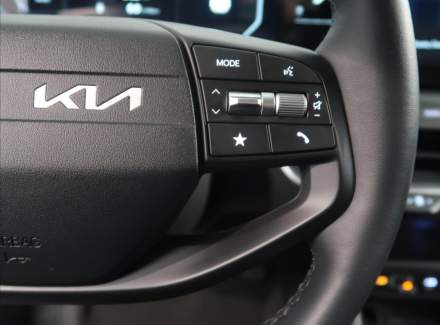 Kia - K4