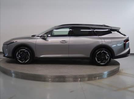Kia - K4