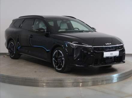 Kia - K4