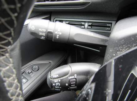 Peugeot - 3008
