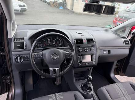 Volkswagen - Touran