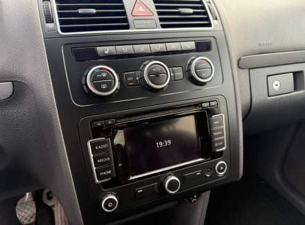 Volkswagen - Touran