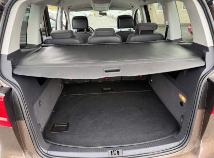 Volkswagen - Touran