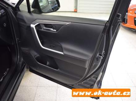 Toyota - RAV 4