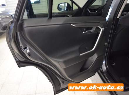Toyota - RAV 4