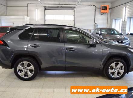 Toyota - RAV 4