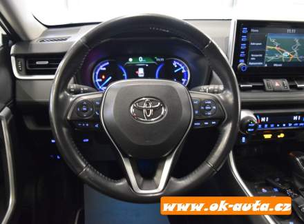 Toyota - RAV 4