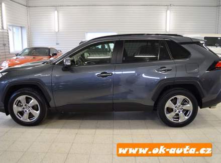 Toyota - RAV 4