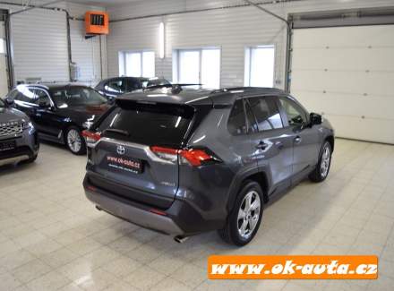 Toyota - RAV 4