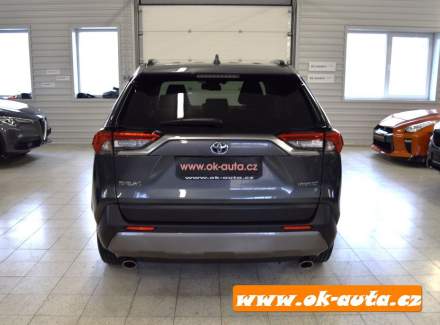 Toyota - RAV 4