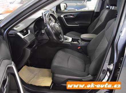 Toyota - RAV 4