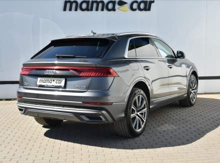 Audi - Q8