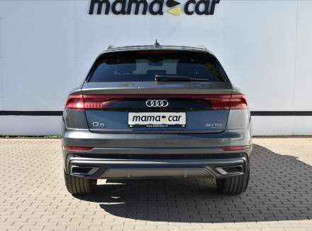 Audi - Q8
