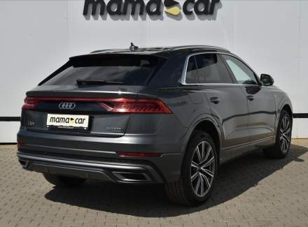 Audi - Q8