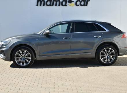 Audi - Q8