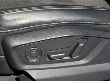 Audi - Q8