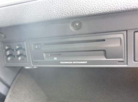 Volkswagen - Golf