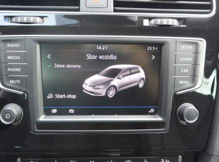 Volkswagen - Golf
