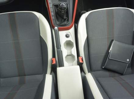 Volkswagen - Polo