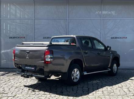 Mitsubishi - L 200
