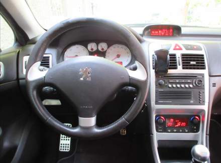 Peugeot - 307