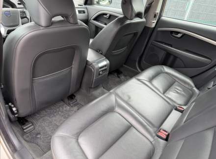 Volvo - V70