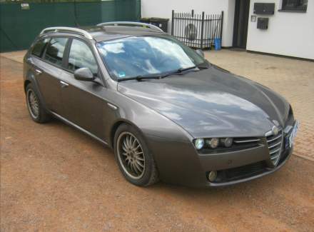 Alfa Romeo - 159