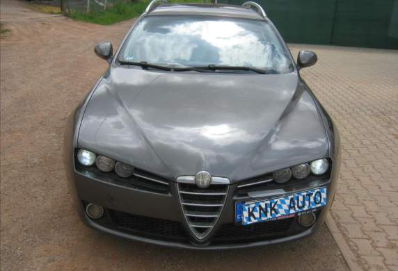 Alfa Romeo - 159