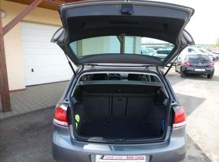 Volkswagen - Golf