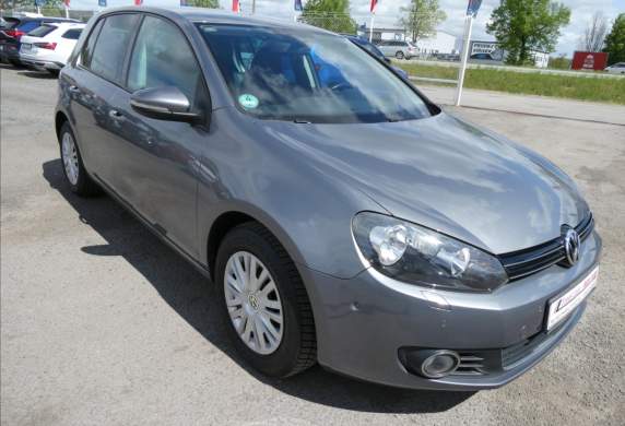 Volkswagen - Golf