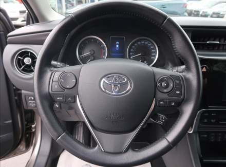 Toyota - Corolla