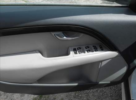 Volvo - V70