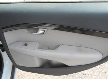Volvo - V70