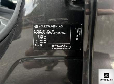 Volkswagen - Passat
