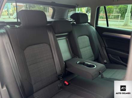 Volkswagen - Passat
