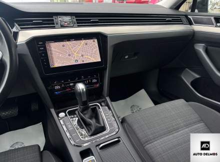 Volkswagen - Passat