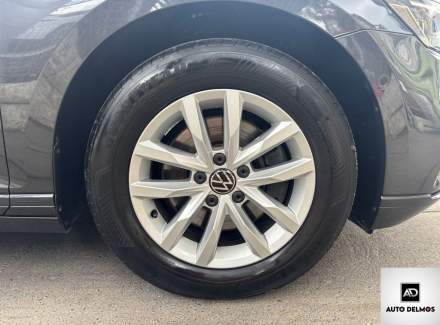Volkswagen - Passat
