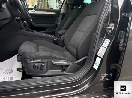 Volkswagen - Passat