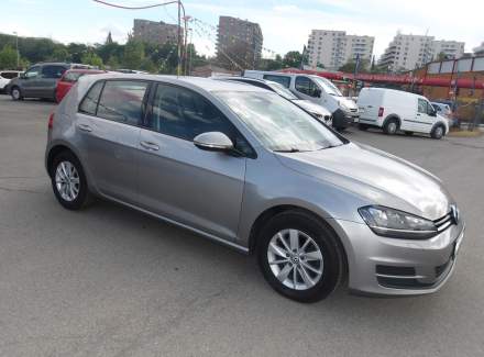 Volkswagen - Golf