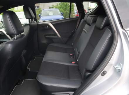 Toyota - RAV 4