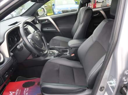 Toyota - RAV 4