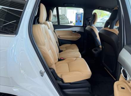Volvo - XC90
