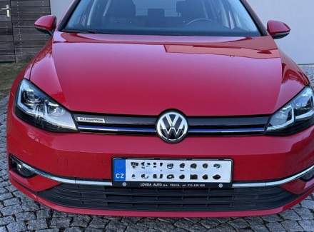 Volkswagen - Golf