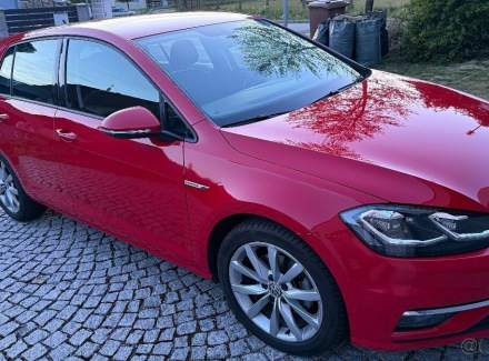 Volkswagen - Golf