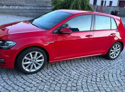 Volkswagen - Golf