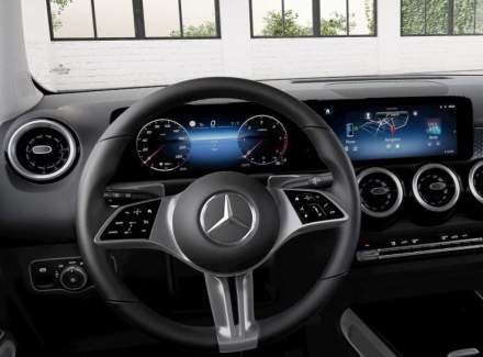 Mercedes-Benz - GLB