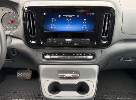 Mercedes-Benz - Vito